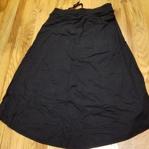 Athleta black highlow skirt